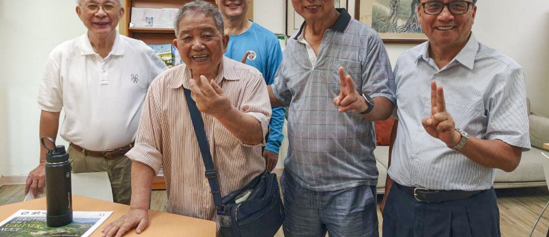財稅系學長聯袂拜訪校友會